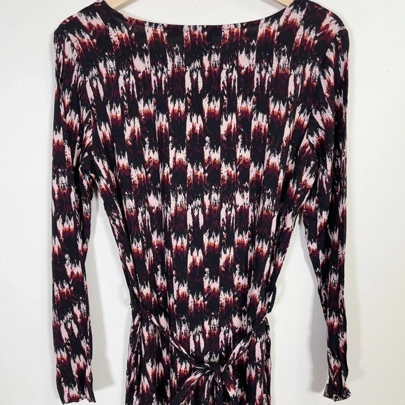 ICHI | BELTED  MARLENE DRESS - Picture 12 of 14